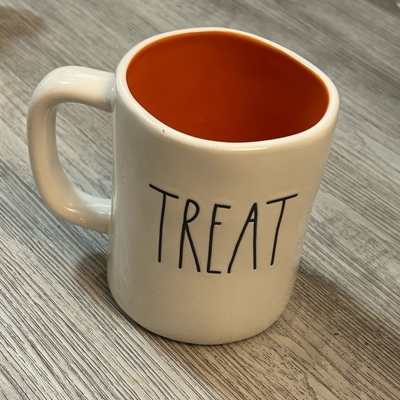 RAE DUNN two sided TRICK TREAT coffee beverage mug cup with orange inside. - Picture 7 of 7